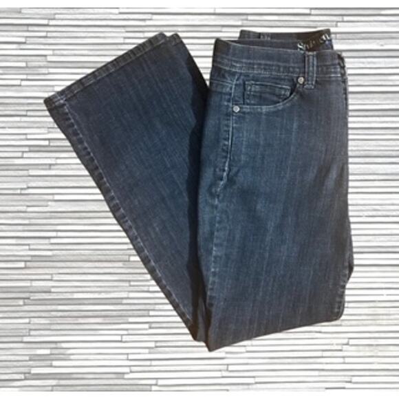 Style & Co Denim Jeans Size 8P Tummy Control - Picture 1 of 3
